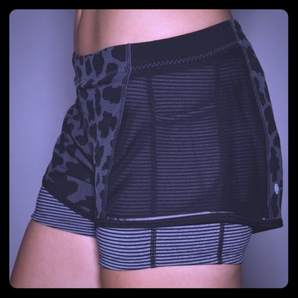 Lululemon Meshed Up Running Lined Shorts Gray 2 XS